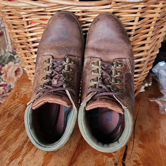 Timberland Brown Lace Up Boots - Picture 4 of 16